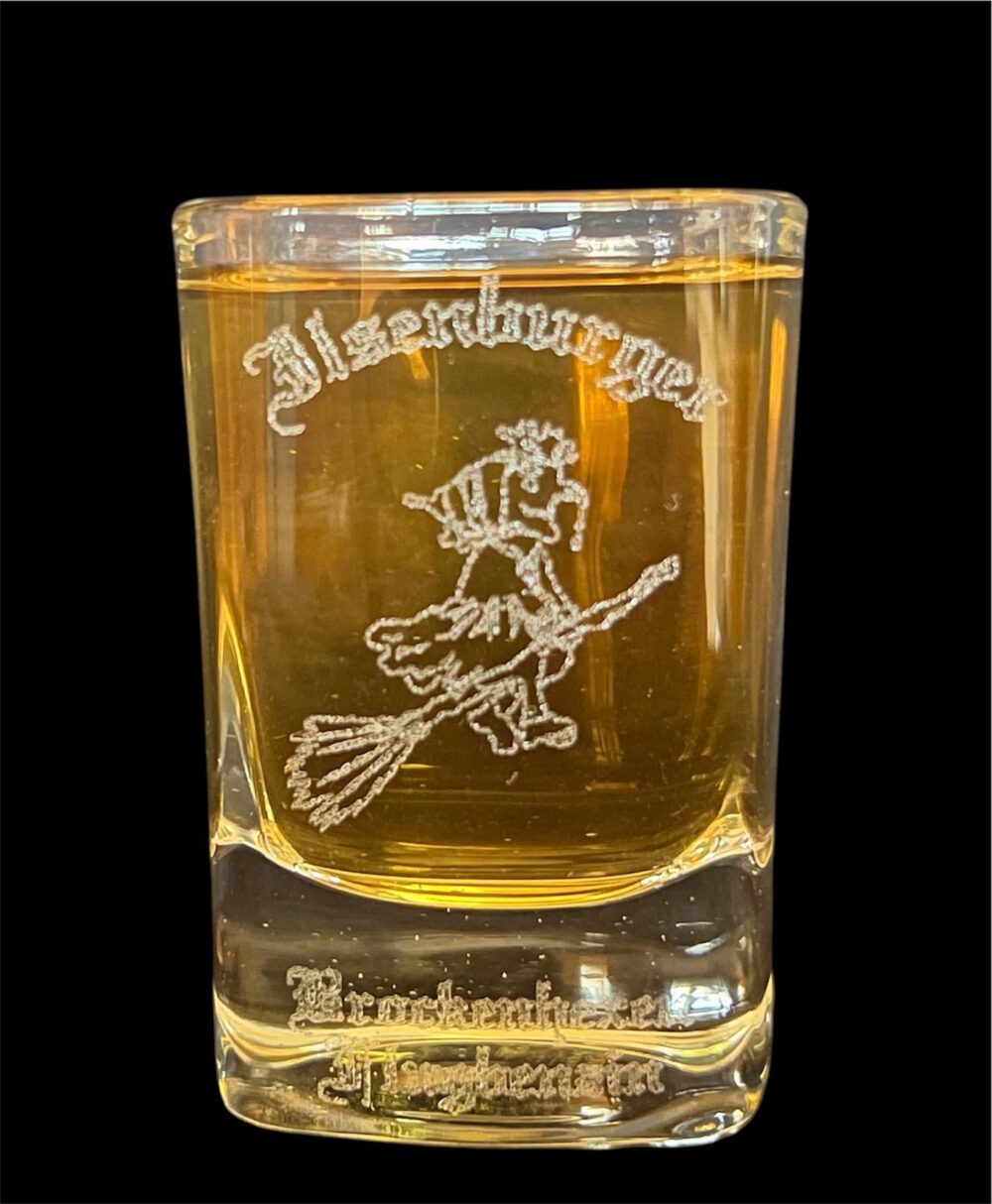 Schnapsglas Brockenhexen Flugbenzin – Bild 2